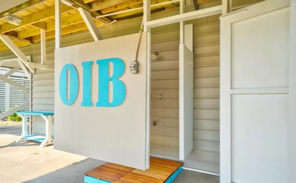 Outdoor Shower 1024x634